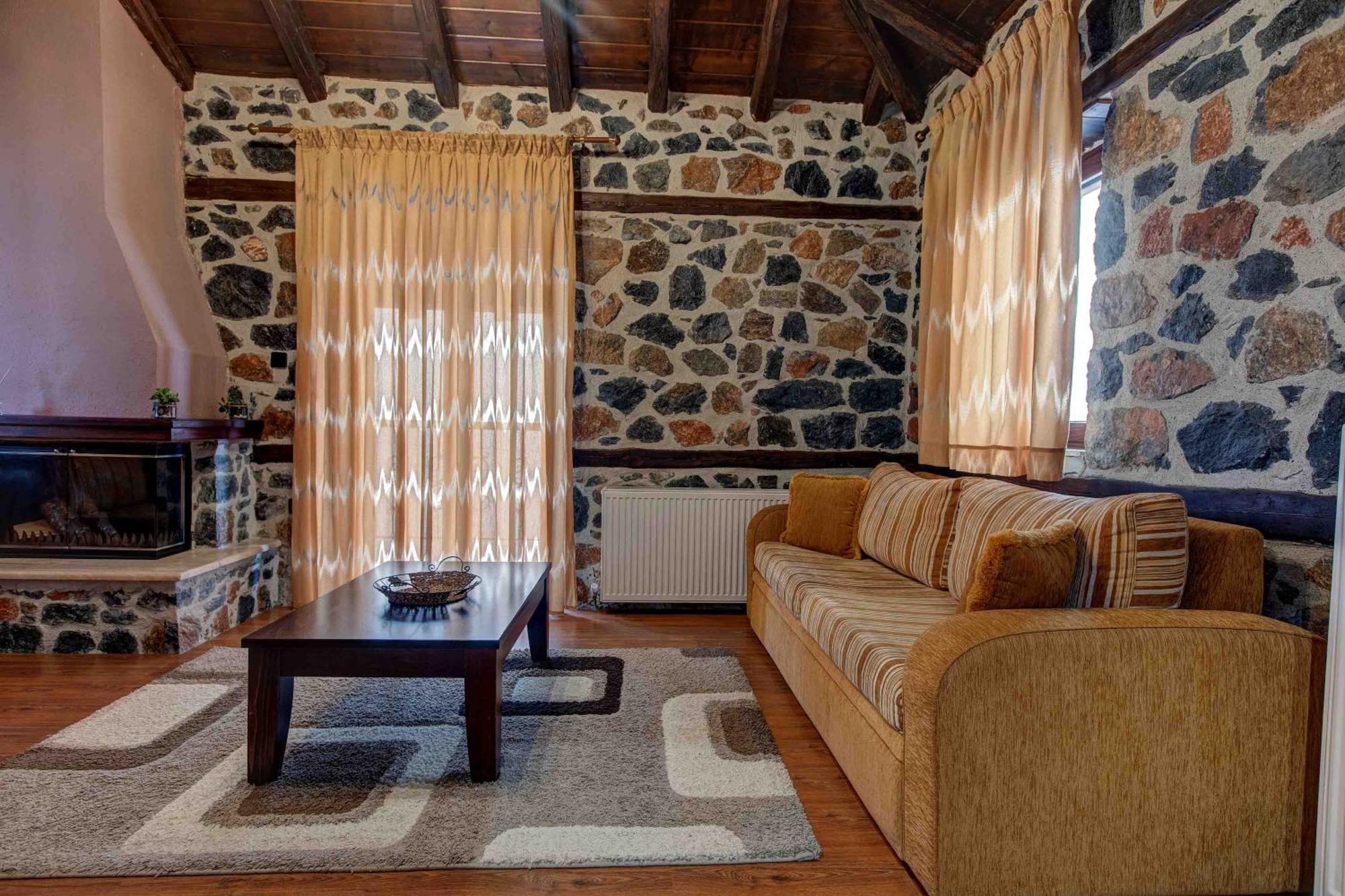 Xenonas Pantheon Apartment Agios Athanasios  Ngoại thất bức ảnh